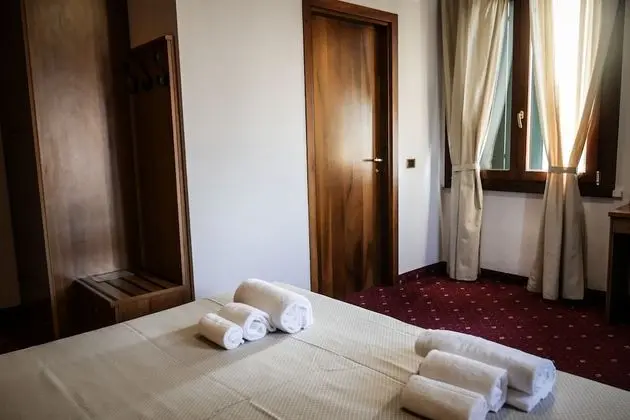 Classic Tek Büyük veya İki Ayrı Yataklı Oda