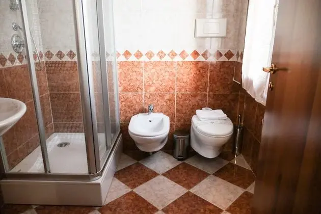 Classic Tek Büyük veya İki Ayrı Yataklı Oda