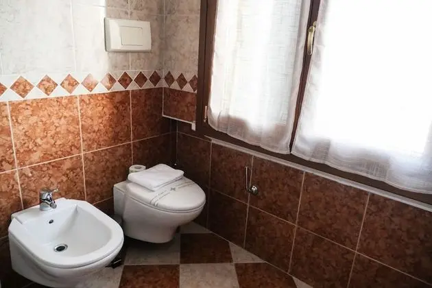 Classic Üç Kişilik Oda