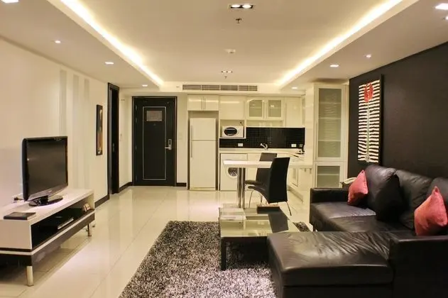 1 Bedroom Deluxe Suite