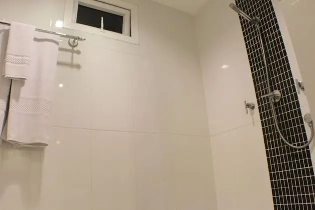 1 Bedroom Deluxe Suite
