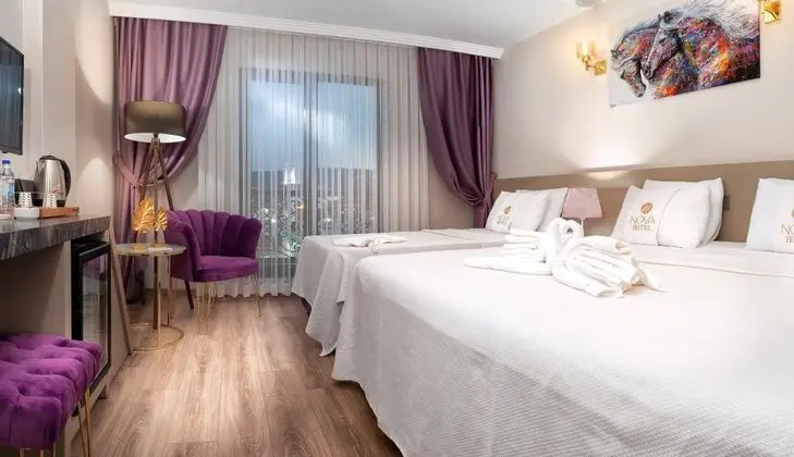 Deluxe Çift Kişilik Oda, Şehir Manzaralı, Balkonlu veya Fransız Balkonlu