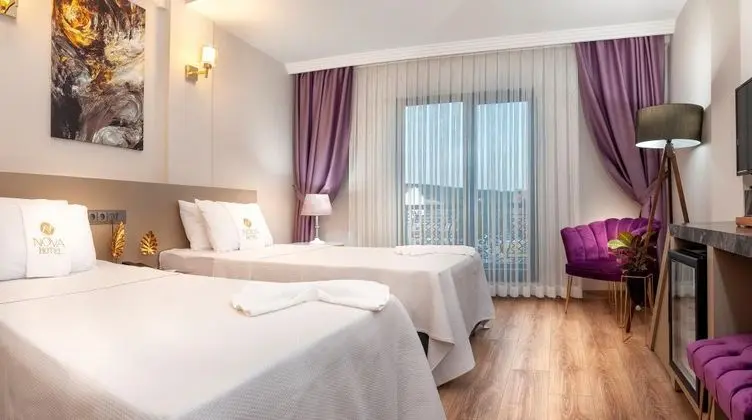 Deluxe Çift Kişilik Oda, Şehir Manzaralı, Balkonlu veya Fransız Balkonlu