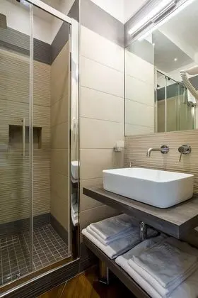 Standard Tek Büyük Yataklı Oda