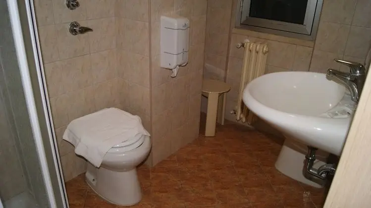 Economy Dört Kişilik Oda