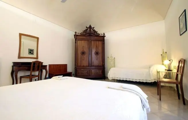 Üç Kişilik Oda, Ortak Banyo