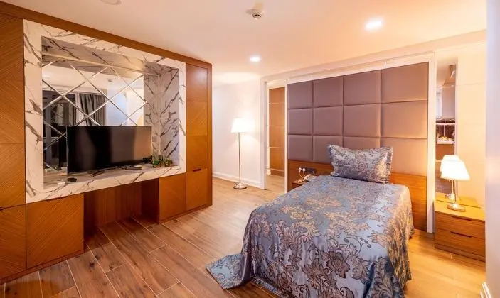 https://images.etstur.com/files/images/hotelImages/CYB/215689/l/Novel-Center-Point-Hotel-Genel-332519.jpg
