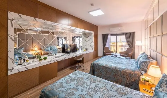 https://images.etstur.com/files/images/hotelImages/CYB/215689/l/Novel-Center-Point-Hotel-Genel-332526.jpg