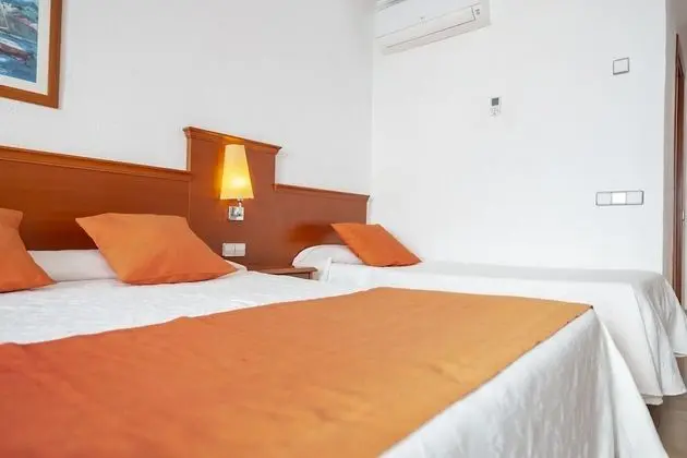 Standard Dört Kişilik Oda, Deniz Manzaralı (with extra bed)