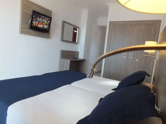 Standard Tek Büyük veya İki Ayrı Yataklı Oda, Deniz Manzaralı