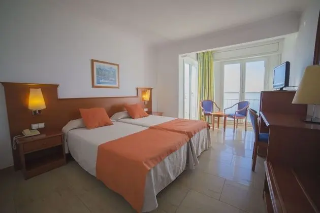 Standard Tek Büyük veya İki Ayrı Yataklı Oda, Deniz Manzaralı