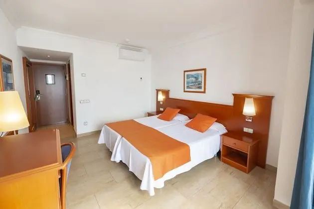 Standard Tek Büyük veya İki Ayrı Yataklı Oda, Deniz Manzaralı