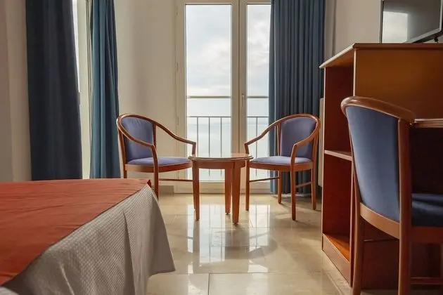 Standard Tek Büyük veya İki Ayrı Yataklı Oda, Deniz Manzaralı