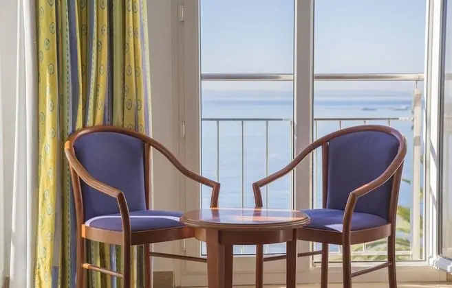 Standard Tek Büyük veya İki Ayrı Yataklı Oda, Deniz Manzaralı