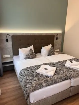 Tek Büyük veya İki Ayrı Yataklı Oda