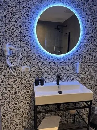 Tek Büyük veya İki Ayrı Yataklı Oda
