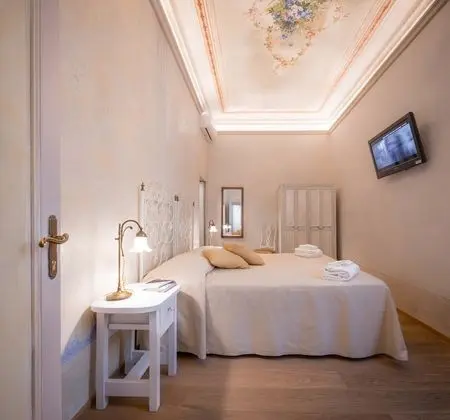 Tek Büyük Yataklı Oda