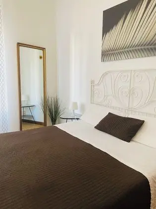 Üç Kişilik Oda, Ortak Banyo