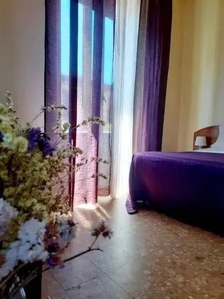 Üç Kişilik Oda, Ortak Banyo