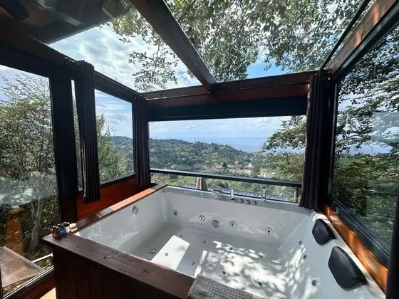 Deluxe Villa, Doğa Manzaralı, Şömineli ve Jakuzili