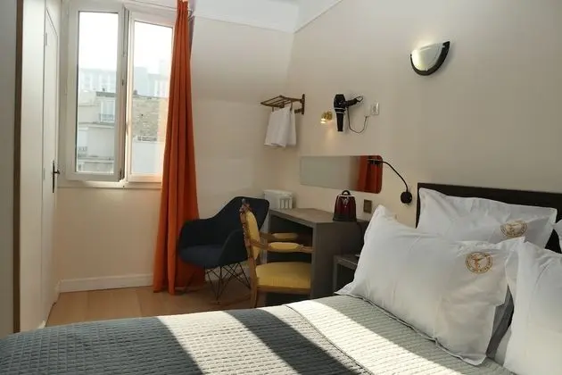 Standard Tek Büyük Yataklı Oda