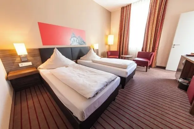 Comfort Tek Büyük Yataklı Oda