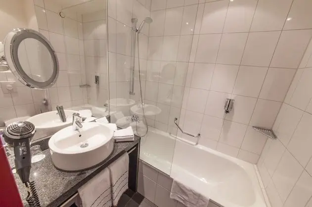 Comfort Tek Büyük Yataklı Oda