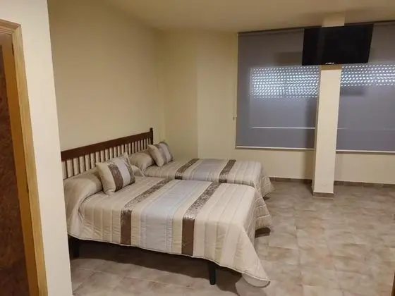 Basic Tek Büyük Yataklı Oda