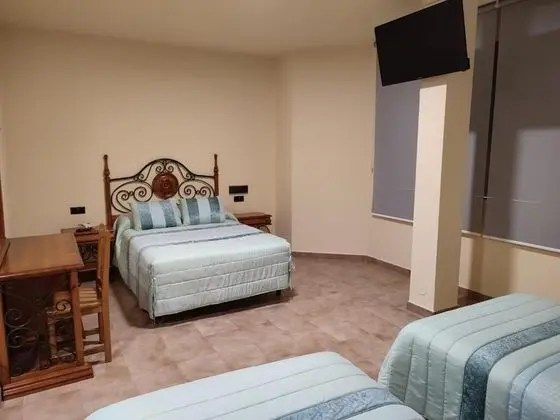 Basic Üç Kişilik Oda