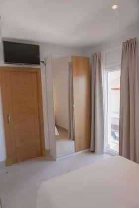 Tek Büyük Yataklı Oda, Balkon