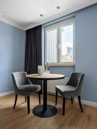 Deluxe Stüdyo, Balkon
