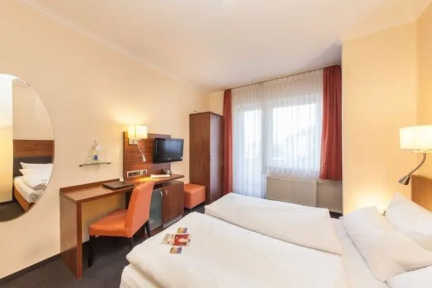 Deluxe Üç Kişilik Oda (Three People)