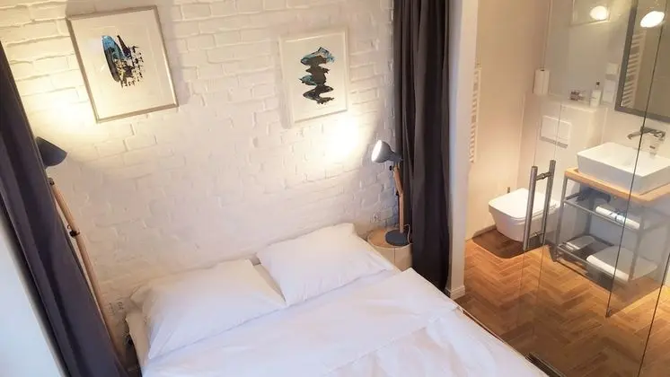 Classic Tek Büyük Yataklı Oda