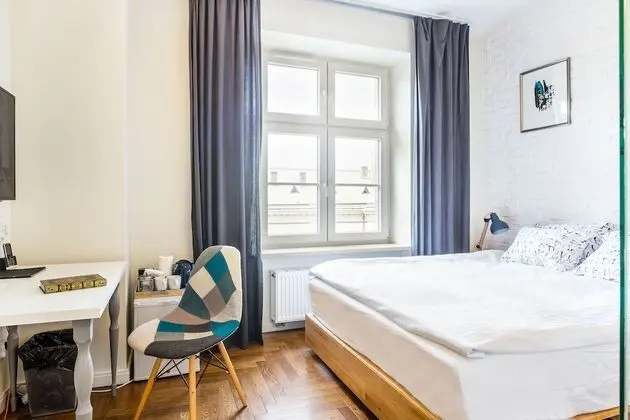 Classic Tek Büyük Yataklı Oda