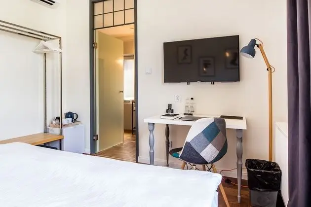 Classic Tek Büyük Yataklı Oda