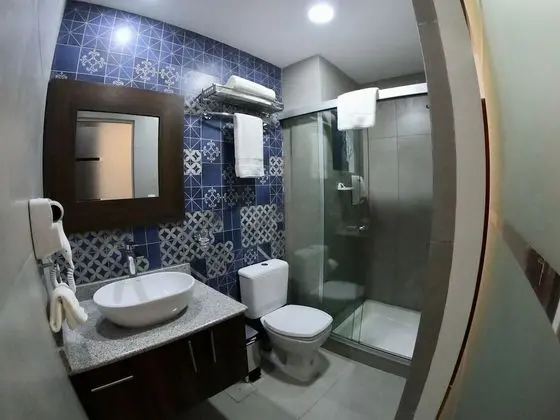 Büyük Yataklı Tek Kişilik Oda