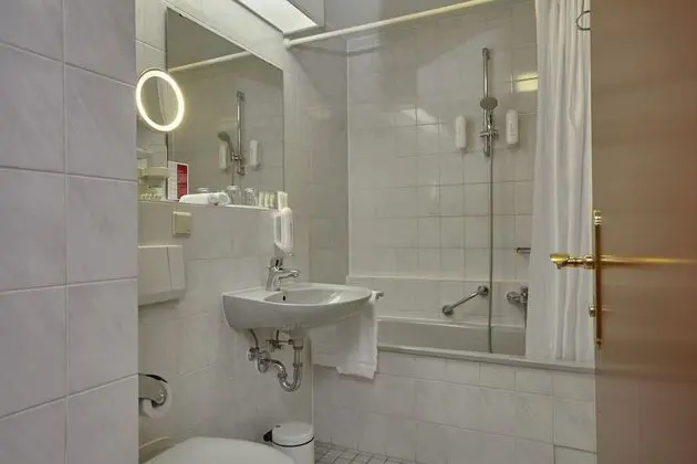 Comfort Tek Büyük Yataklı Oda