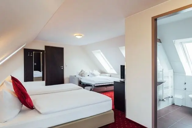 Comfort Dört Kişilik Oda