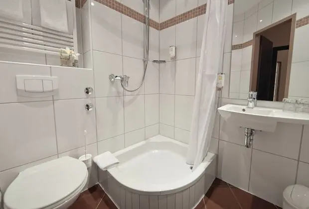 Standard Üç Kişilik Oda, Şehir Manzaralı