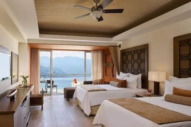 Preferred Club Junior Suite Ocean View Double