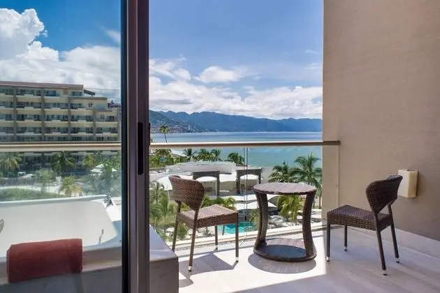 Preferred Club Junior Suite Ocean View Double