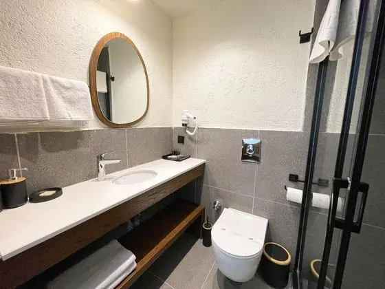 Standart Oda, Deniz Manzaralı, Balkonlu