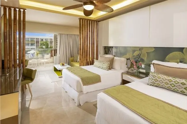 Premium Jr. Suite Pool View Two Queen (Resort Access to Breathless Punta Cana)