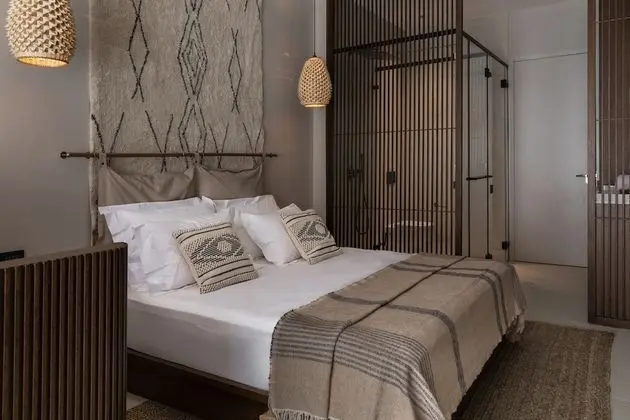 Tek Büyük Yataklı Oda, Bahçeli