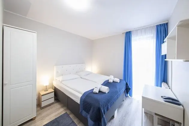 Tek Büyük veya İki Ayrı Yataklı Oda