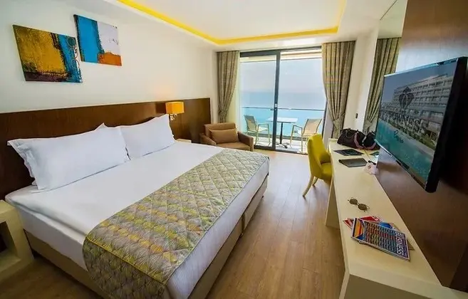 Deluxe Double Sea View Room