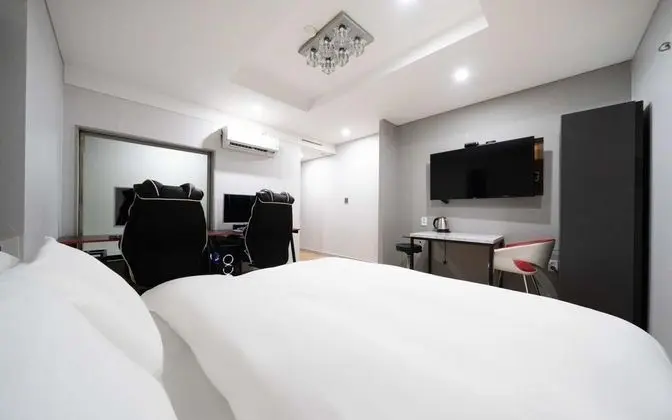 Oda (Couple PC room-GTX 3060 INTEL 12th ge)