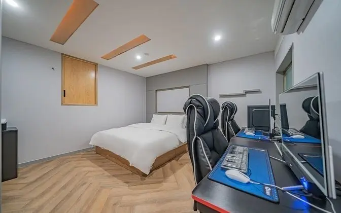 Oda (Couple PC room-GTX 3060 INTEL 12th ge)