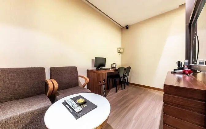 Deluxe Tek Büyük Yataklı Oda