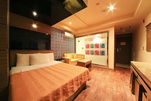 Oda (Special Room C (Netflix Available))